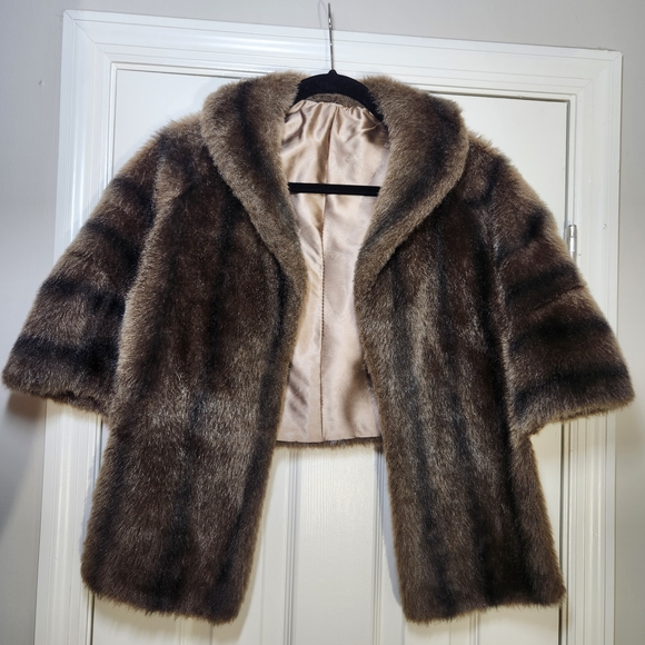 Vintage 1960s Brown Faux Fur Cape Stole Shawl Wrap Regina Glenara - Picture 2 of 5